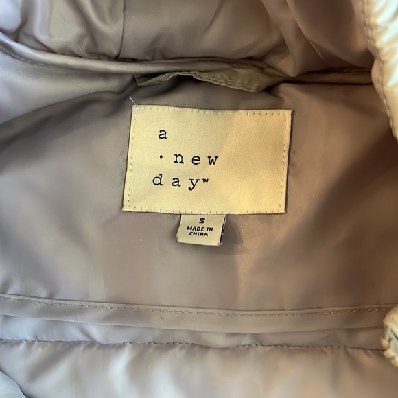 GREY PARKA WITH ADJUSTABLE HOOD - Picture 3 of 5